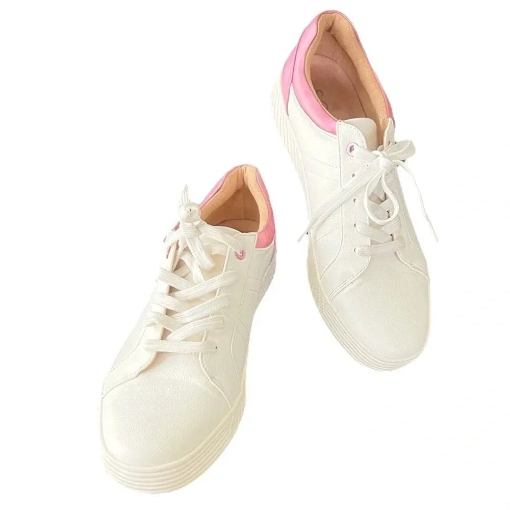 Soul Naturalizer‎ White Faux Leather Sneakers with Pink Accent Casual Everyday